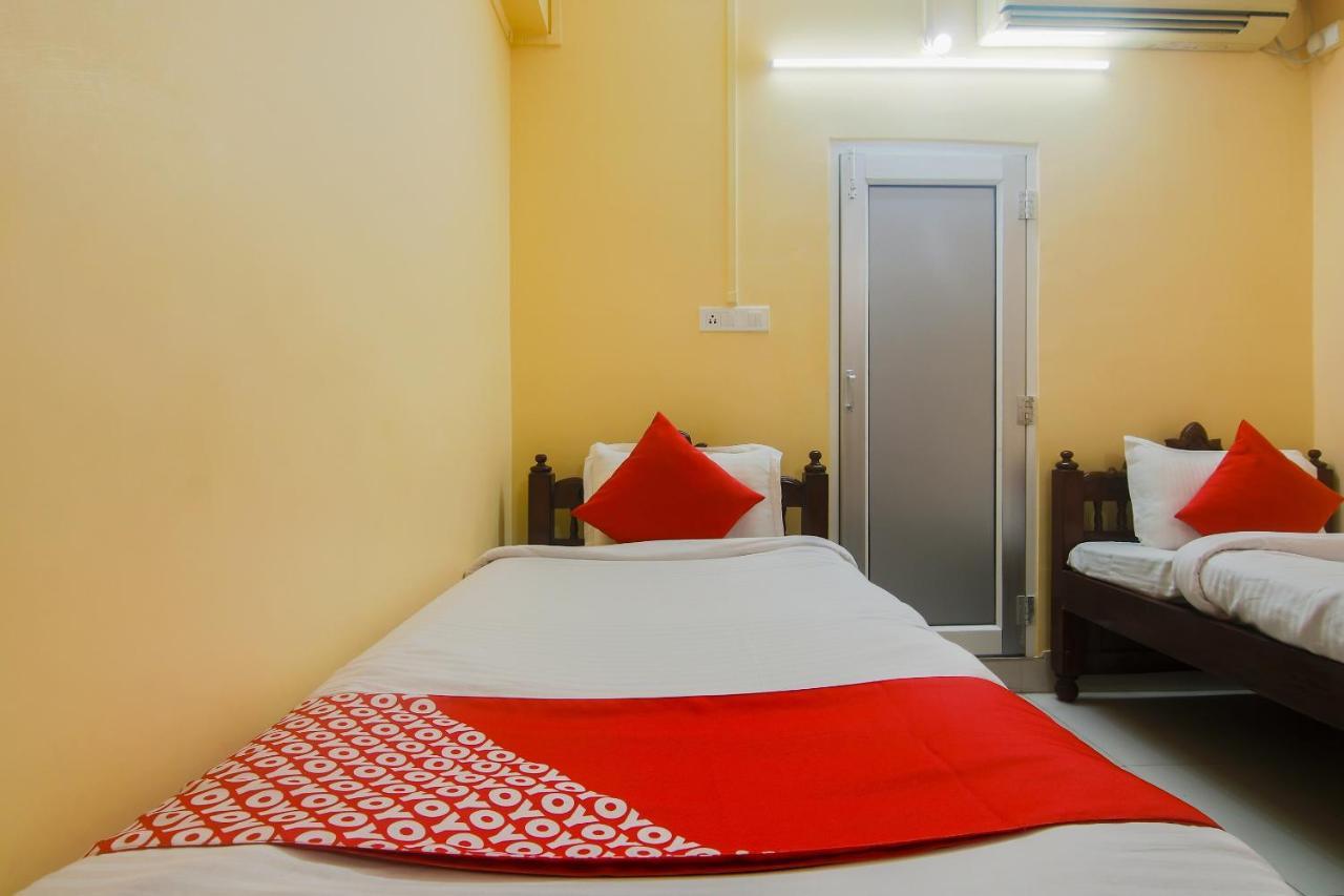 Oyo Dayal Residency Tezpur Bagian luar foto